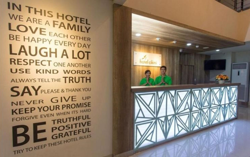 Whiz Hotel Cikini Jakarta Exterior photo